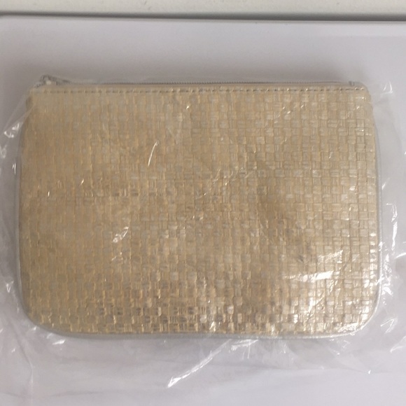 Neiman Marcus metallic weave clutch / zip bag NWOT - Picture 8 of 13